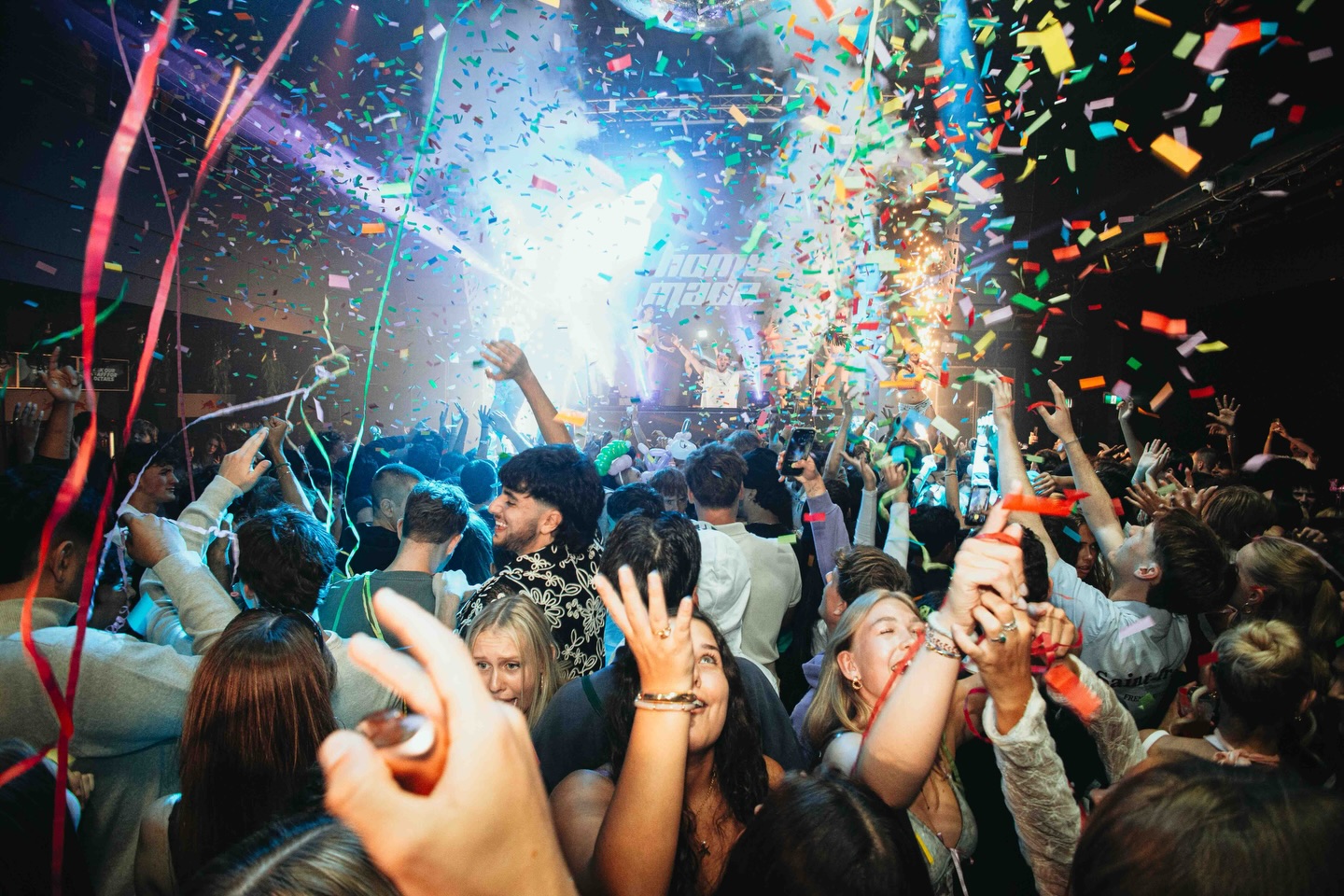 Nightlife Guide for Visitors Looking for Escorts in Armagh