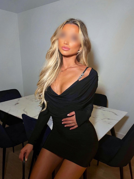 Ariana - Bunny Models